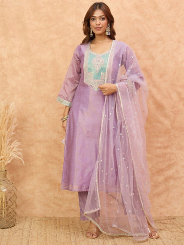 varanga Women Shimmer Kurta Set With Elegant Zari Embroidery, Paired With A Sequin-Detailed Net Dupatta.